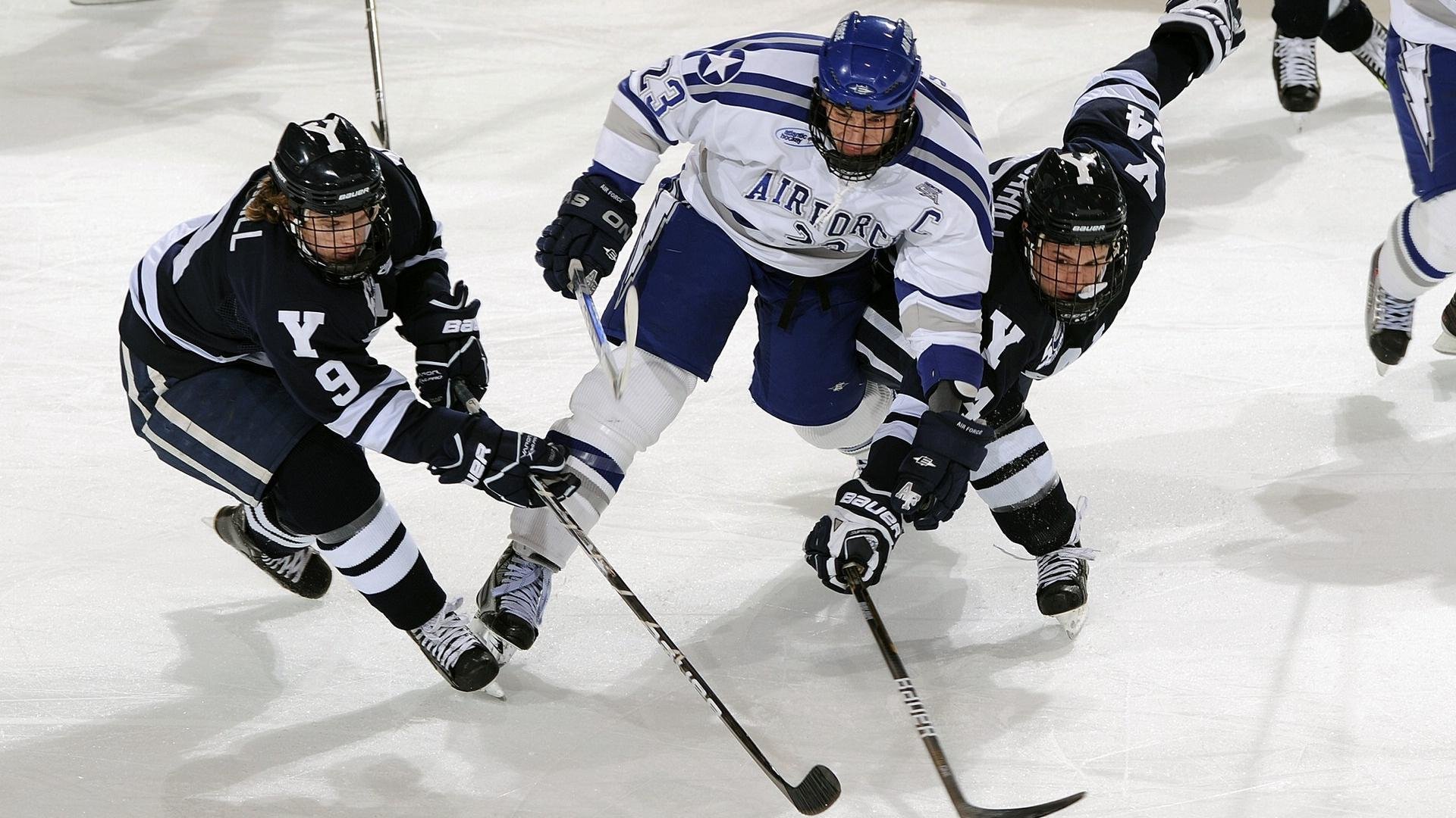 世界跑酷综合赛 城市、室内和天然岩壁三类场地组合计分